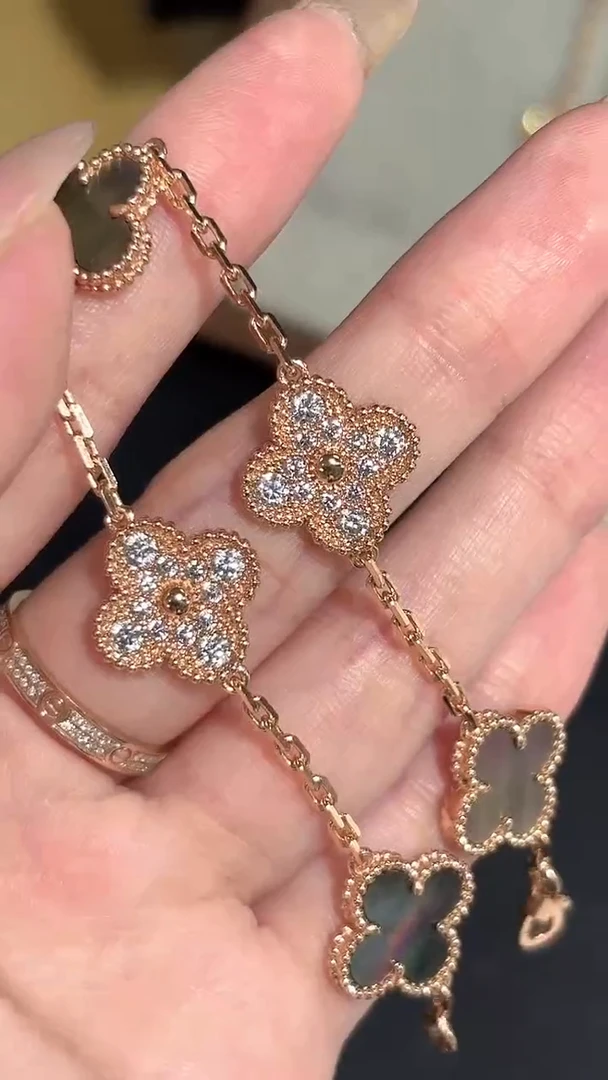 18K金镶嵌贝壳（贝母）手链灰贝隔钻手链GHJ