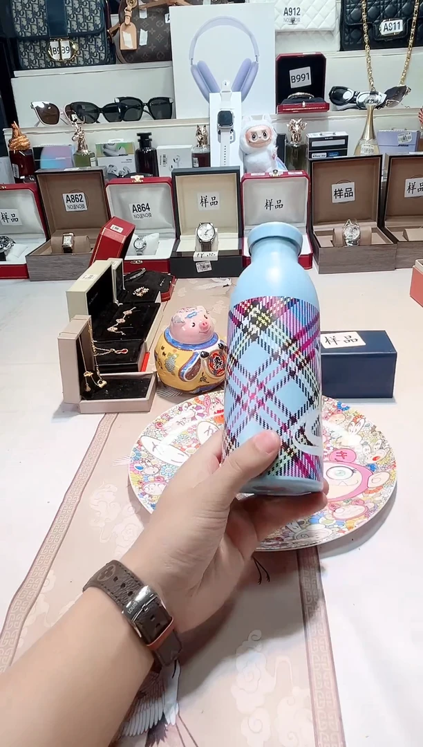 瓷片瓷器 库房到期 全部地板价@@1