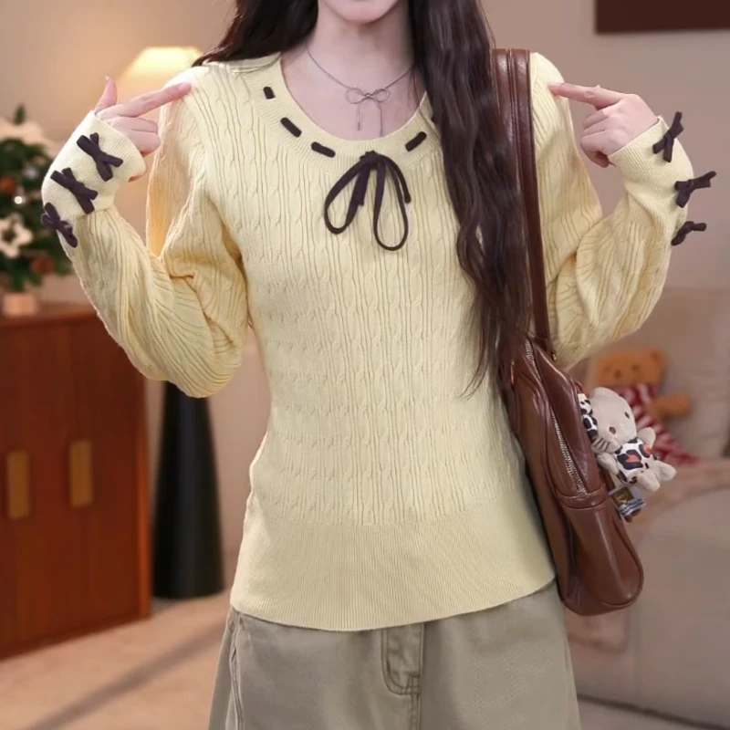 冬季时尚新款百搭显瘦鹅黄糯感蝴蝶结绞花修身针织衫LK2508741