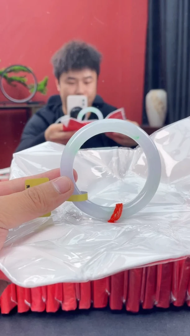 未镶嵌手镯翡翠3