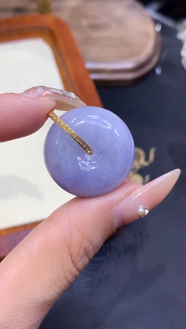 未镶嵌挂件翡翠胖扣