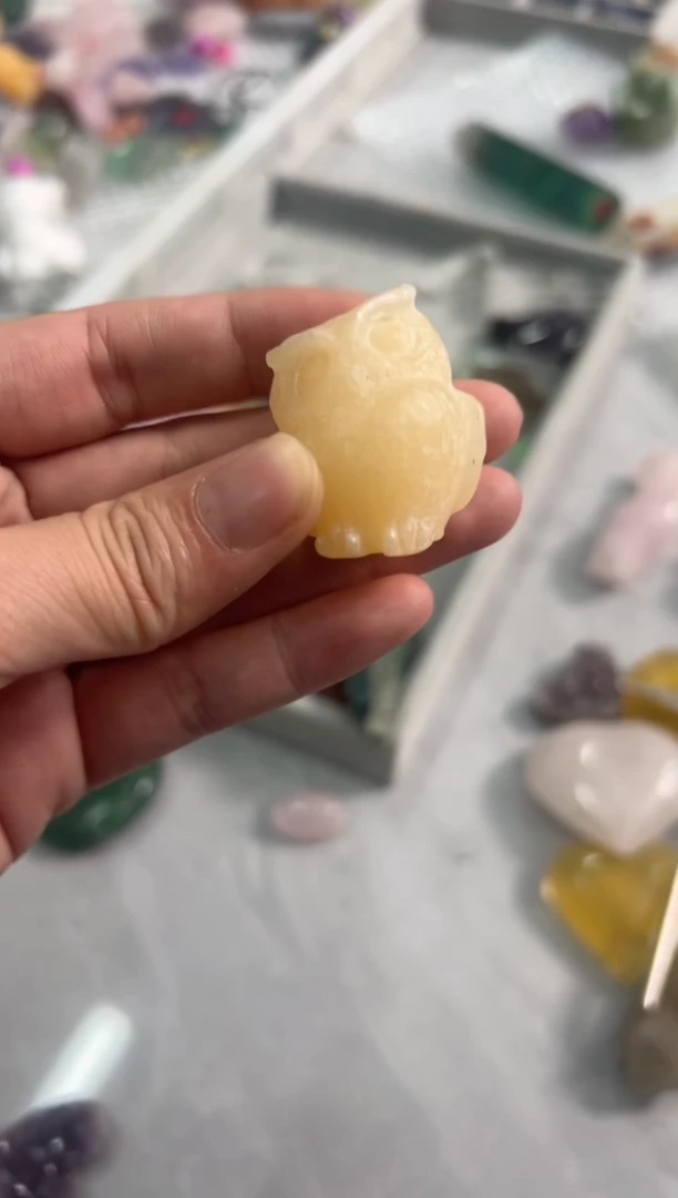 未镶嵌石英质玉珠宝奇石M913