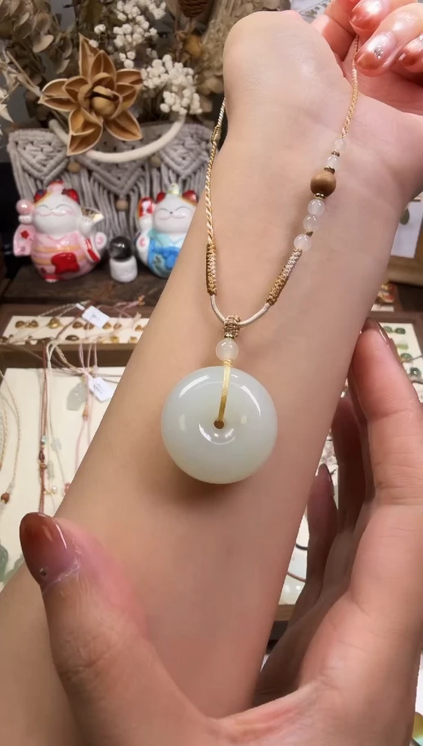 水晶摆件未镶嵌平安扣
