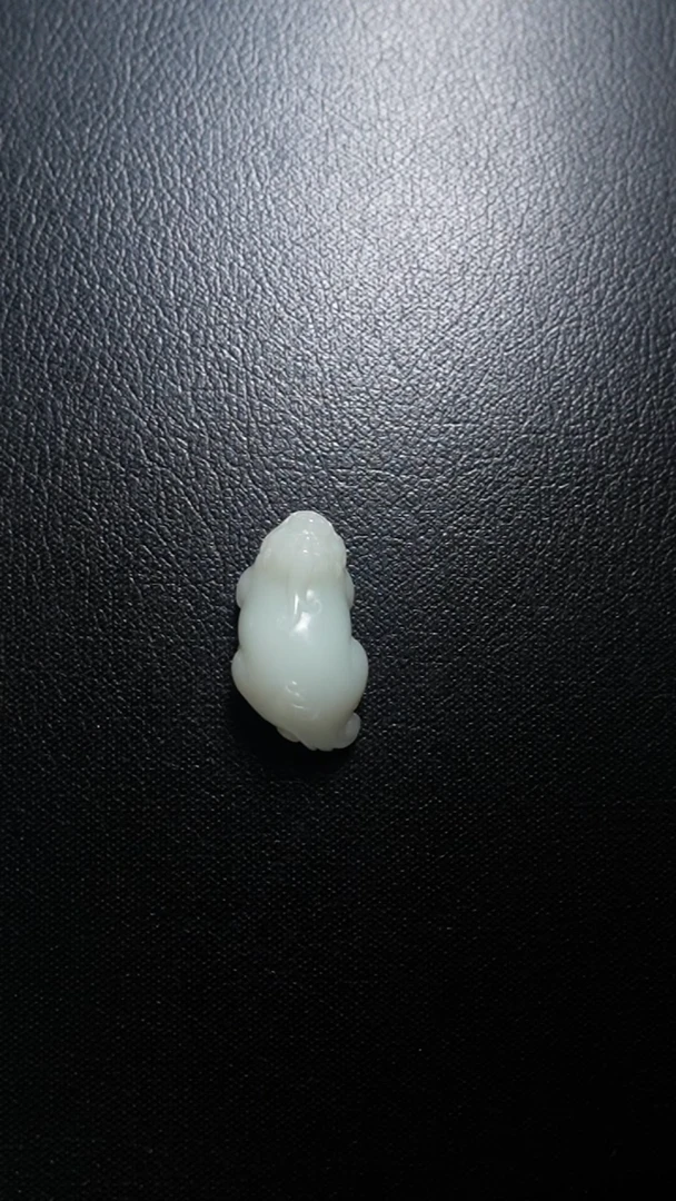 和田玉未镶嵌颈饰貔貅