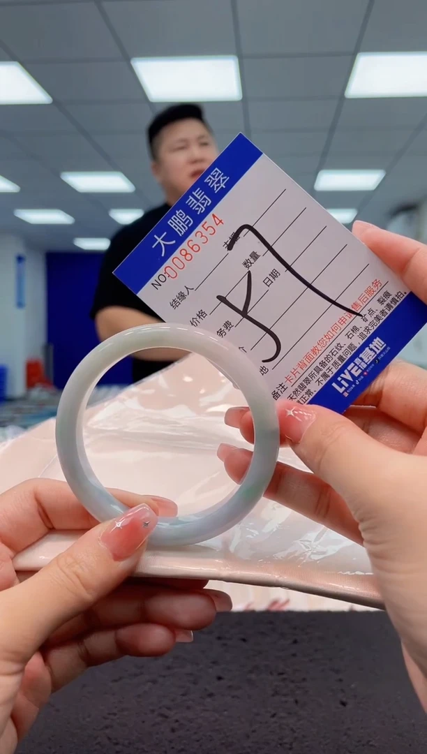 【闪购商品】翡翠手镯未镶嵌AAAAAAAAAA