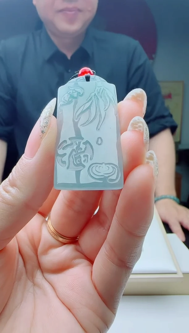 颈饰未镶嵌翡翠多样性发其一