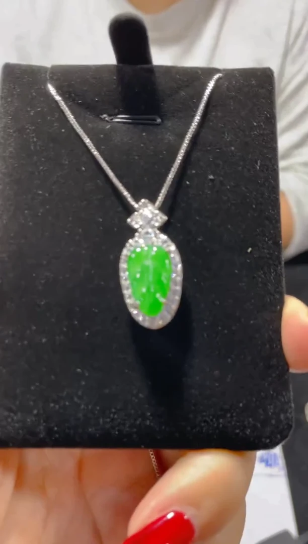 【闪购商品】翡翠颈饰未镶嵌天然A货翡翠多样性发货拍一发一