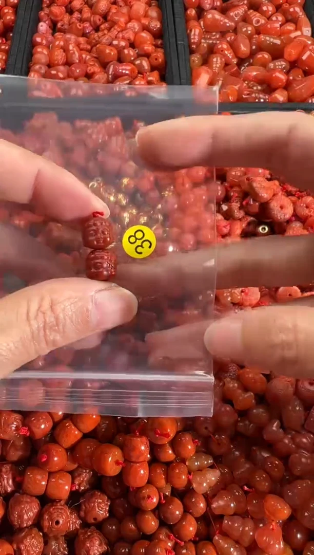 【闪购商品】南红玛瑙颈饰未镶嵌1