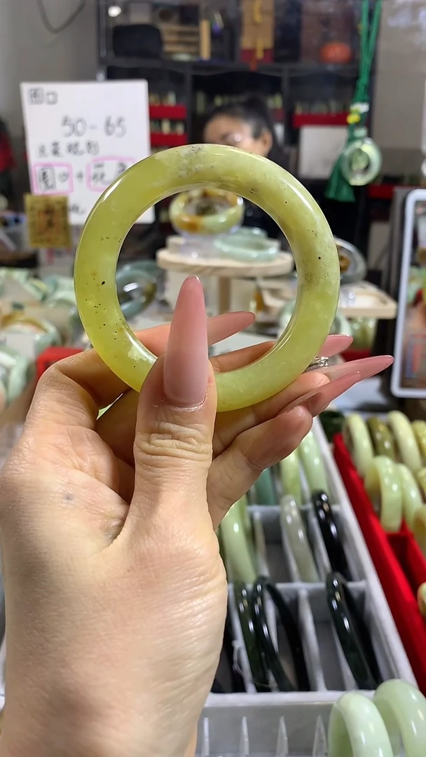 未镶嵌岫玉手镯18 52+ 包容