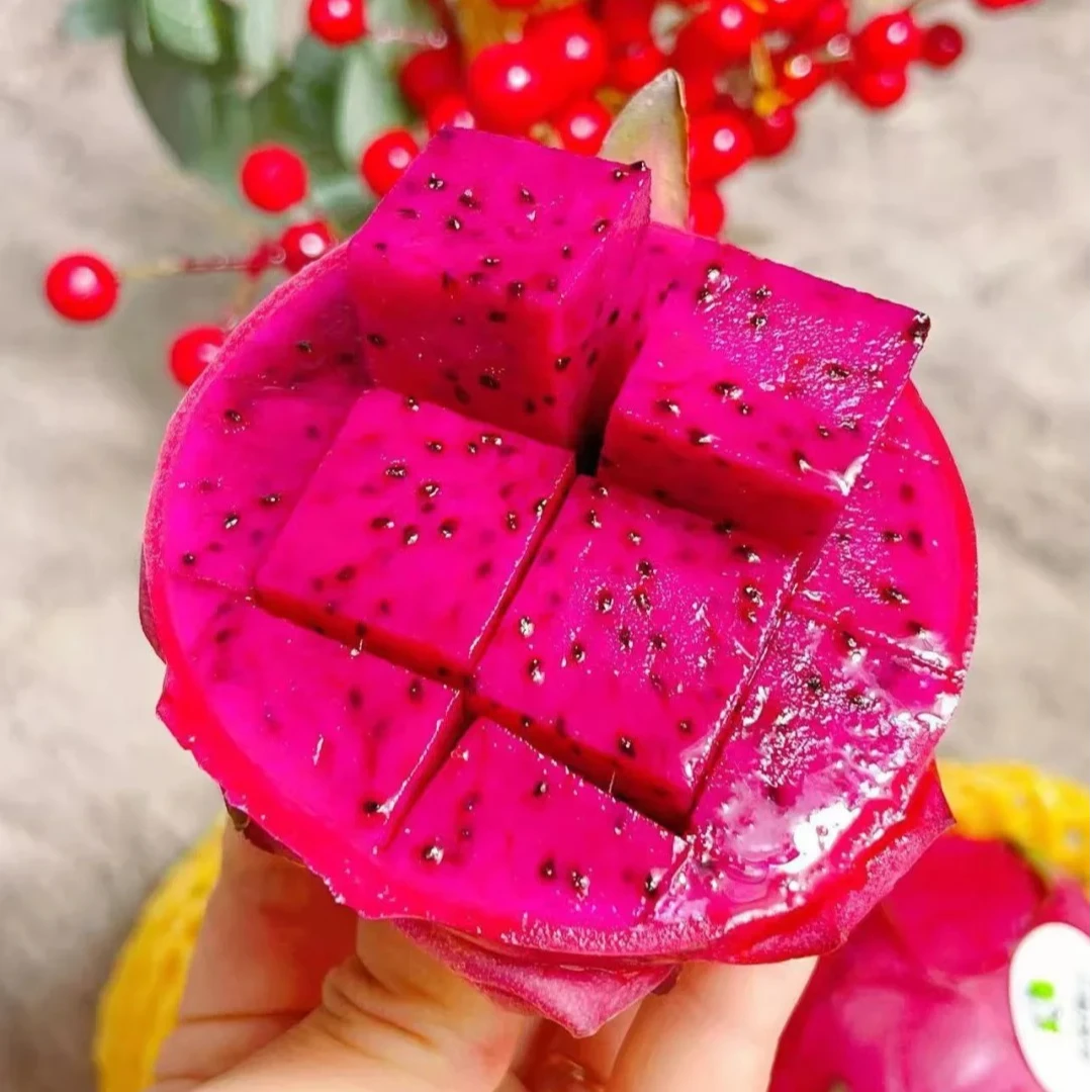 【姜婆甄选】新到海南红心火龙果   淡淡花香  口感非常甜 满满花青素 净果5.4斤起海南省