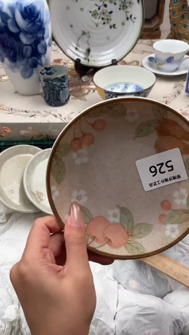 瓷片n****hR         526