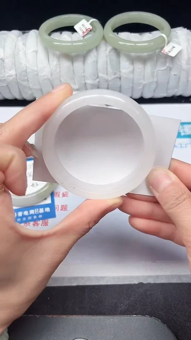 未镶嵌手镯石英质玉80-54/55