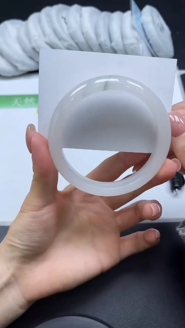 未镶嵌手镯石英质玉078-60