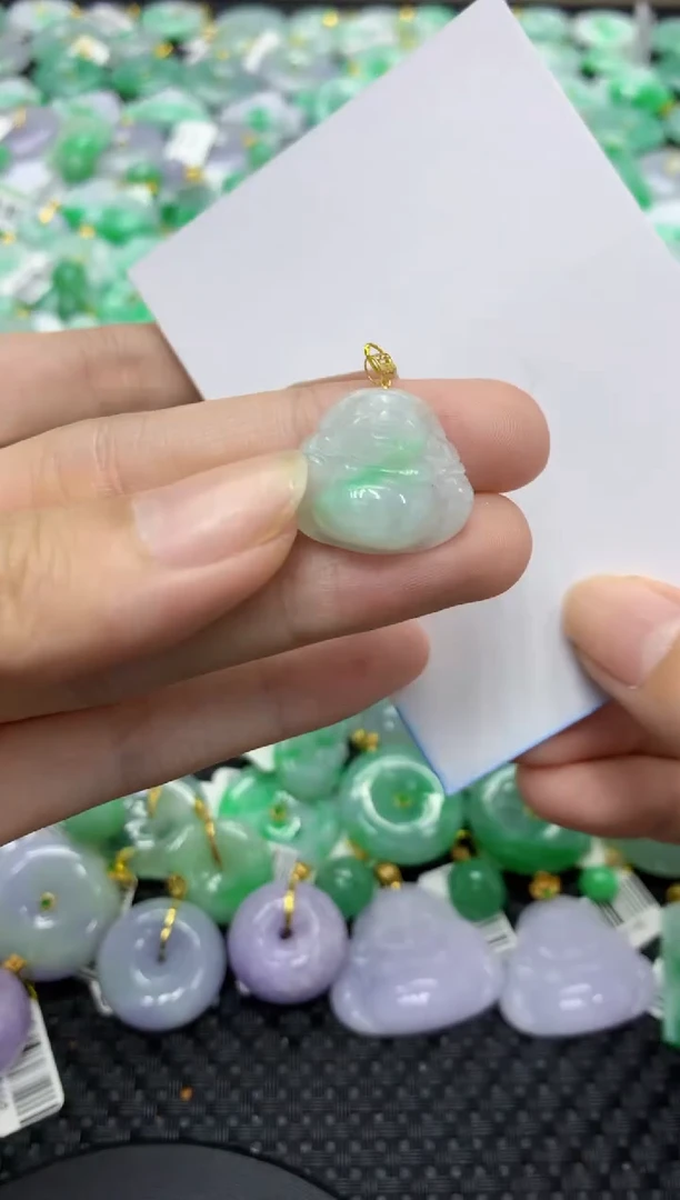 翡翠18K金镶嵌颈饰天然缅甸翡翠A货