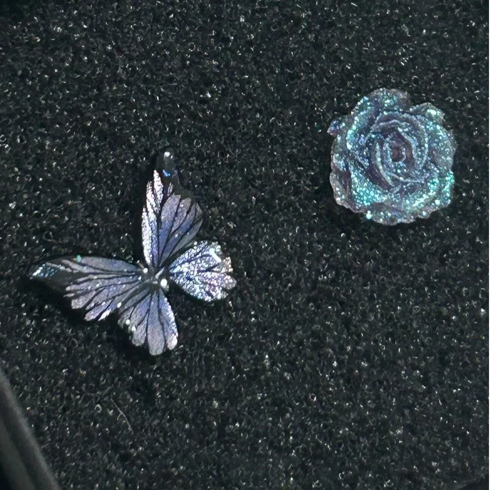 非金属树脂耳饰 超仙不对称蓝色蝴蝶玫瑰耳钉时尚小众设计感耳饰