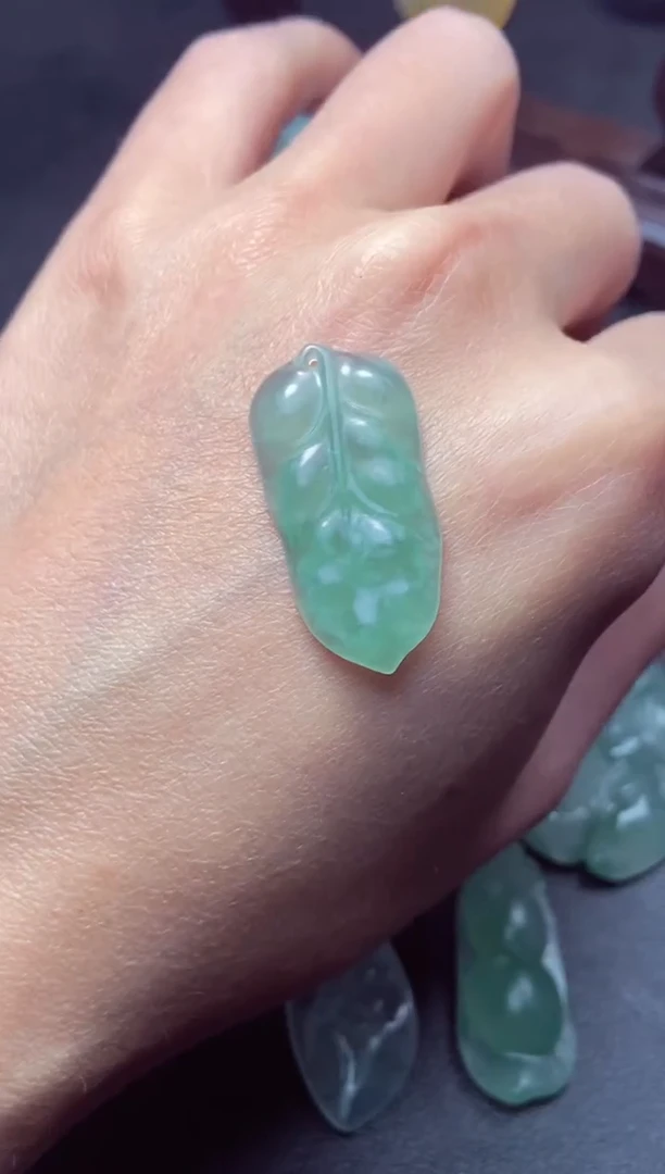 未镶嵌定制翡翠a货翡翠总价