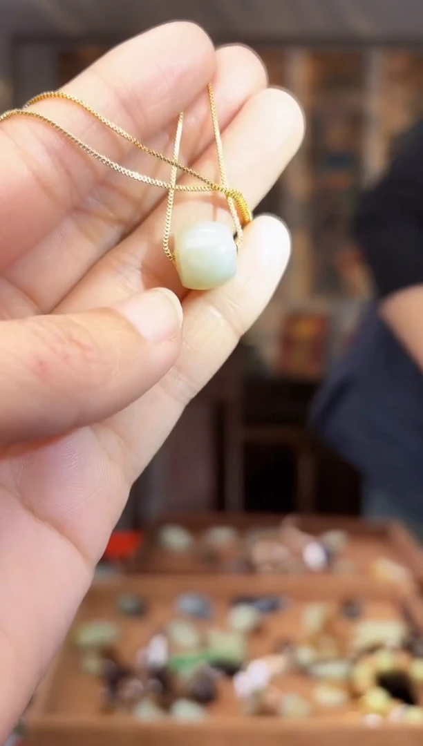 【闪购商品】和田玉颈饰未镶嵌拍一发一多样性发货