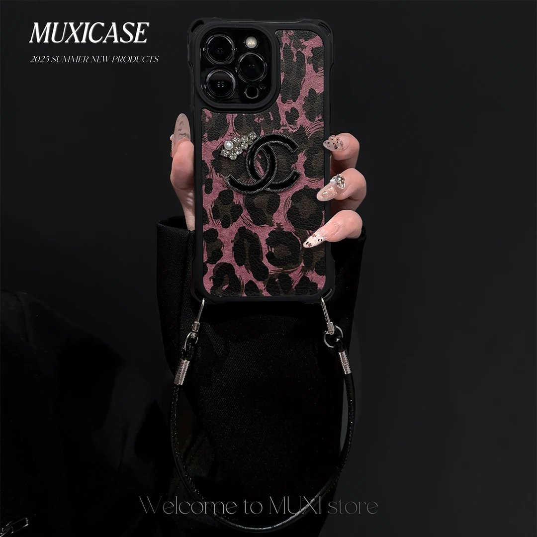 高颜值四角挂绳皮纹豹纹双C贴件适用苹果华为vivo小米oppo手机壳