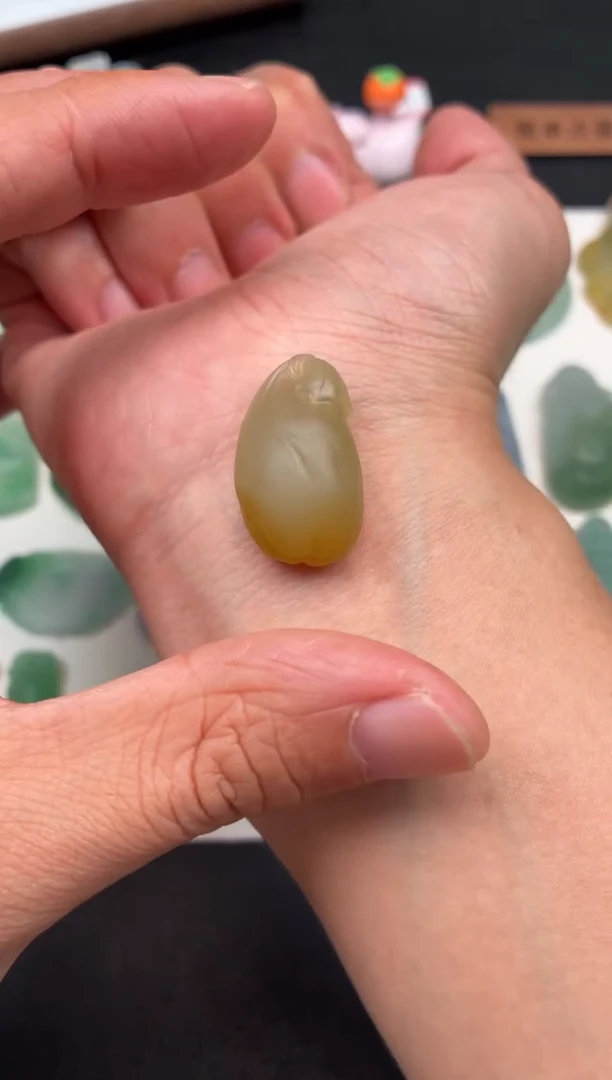 未镶嵌定制翡翠翡翠