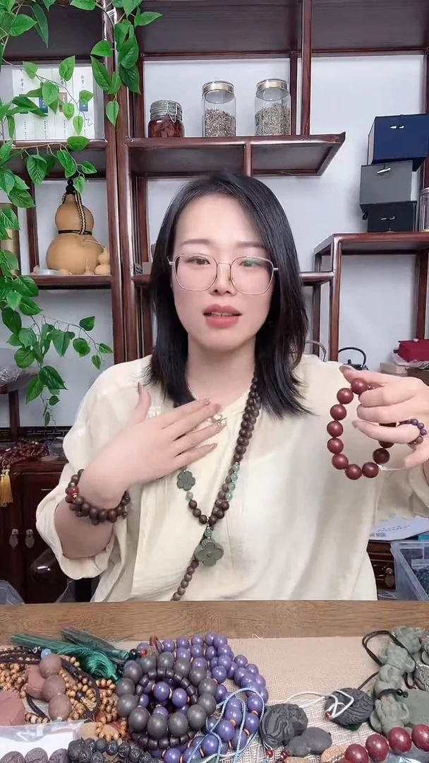 泥塑朱sha大四合的手串