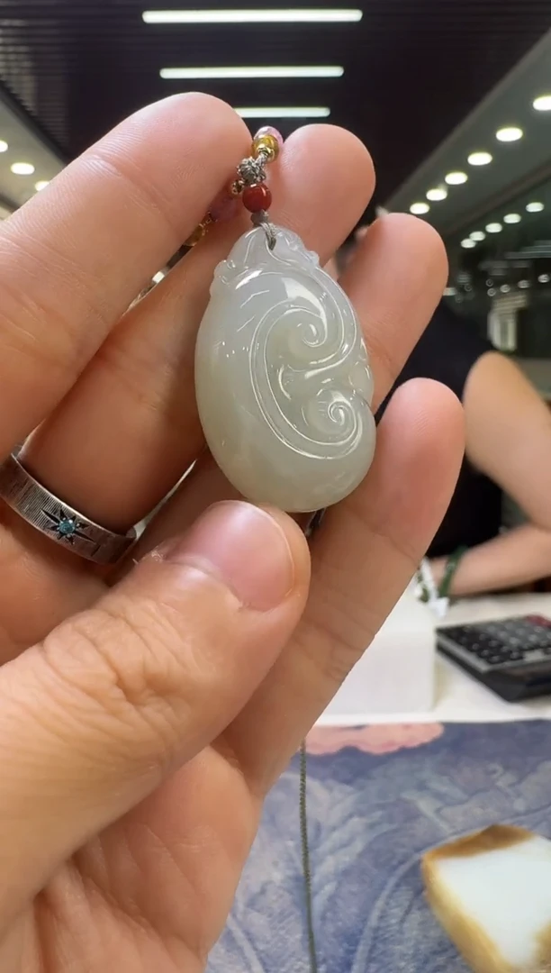 颈饰未镶嵌和田玉正装大如意吊坠/配绳