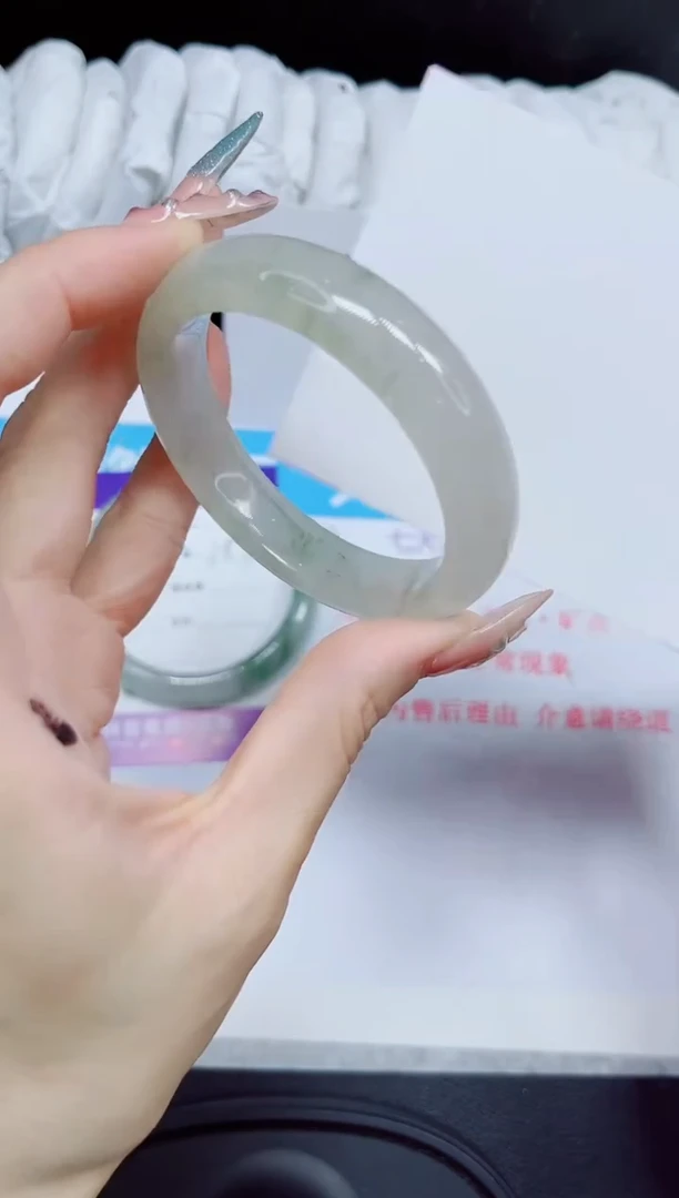 石英质玉手镯未镶嵌359