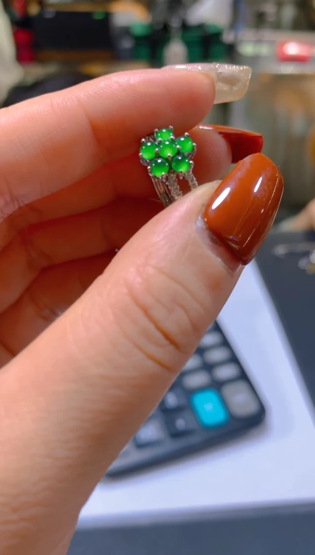 未镶嵌戒指翡翠多样性发一