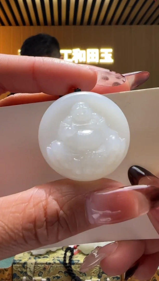 颈饰未镶嵌和田玉9000J