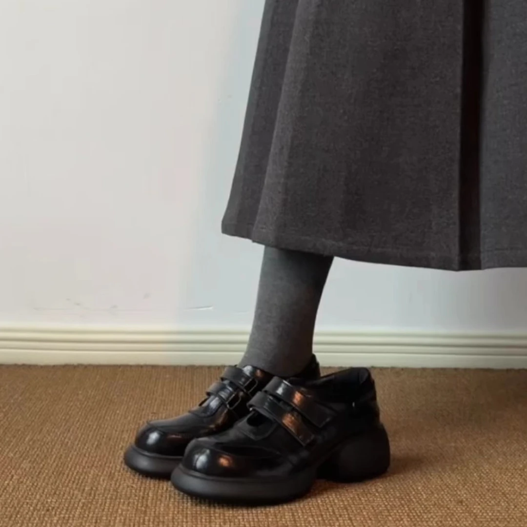 羊皮版~圆头运动休闲魔术贴乐福小皮鞋女英伦厚底粗跟镂空单鞋