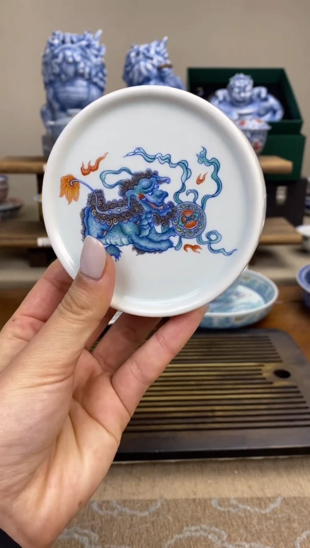 【闪购商品】斗彩狮子 盖置 福利