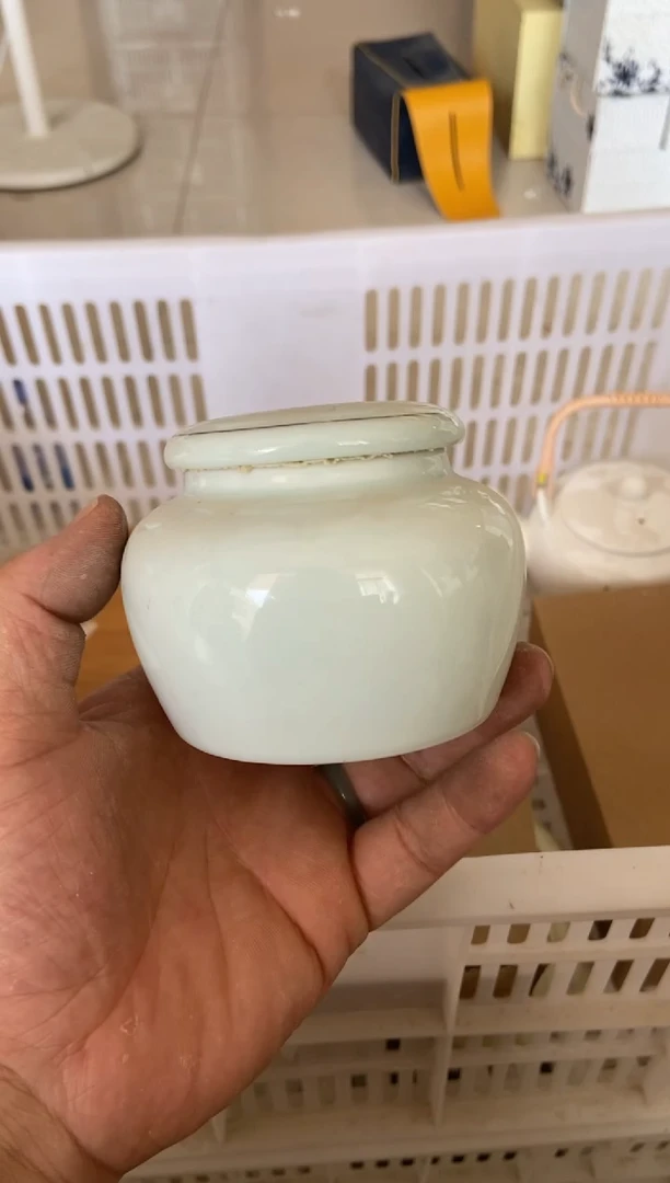 无运费险有瑕疵的摄影的产品有使用过的痕迹有点脏介意勿拍