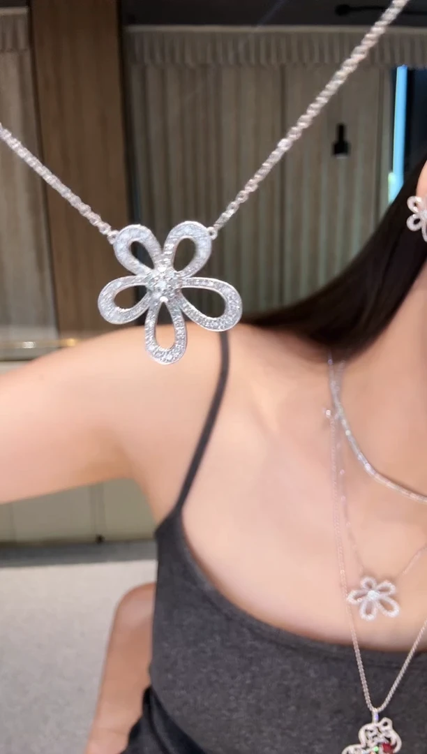 铂Pt950镶嵌项链钻石AF0696