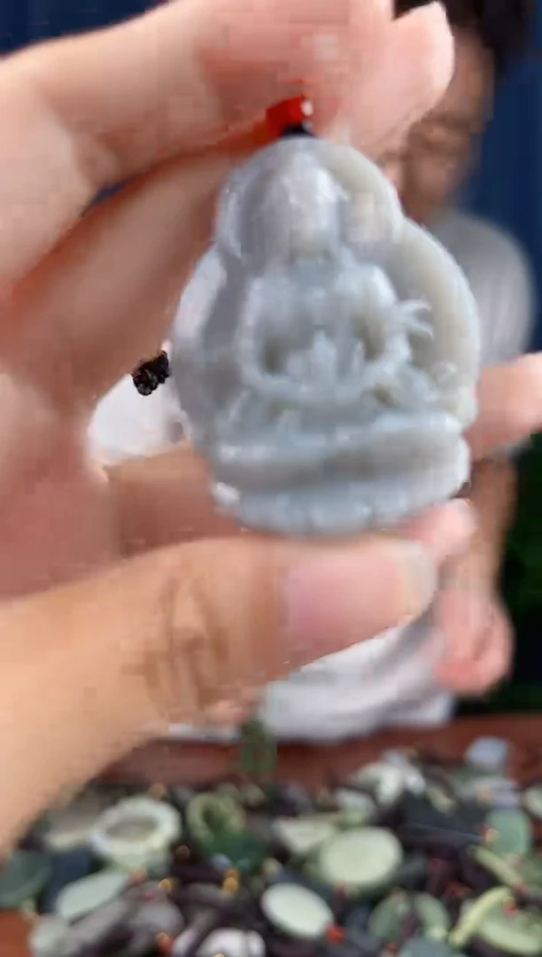 未镶嵌和田玉挂件拍一发一，