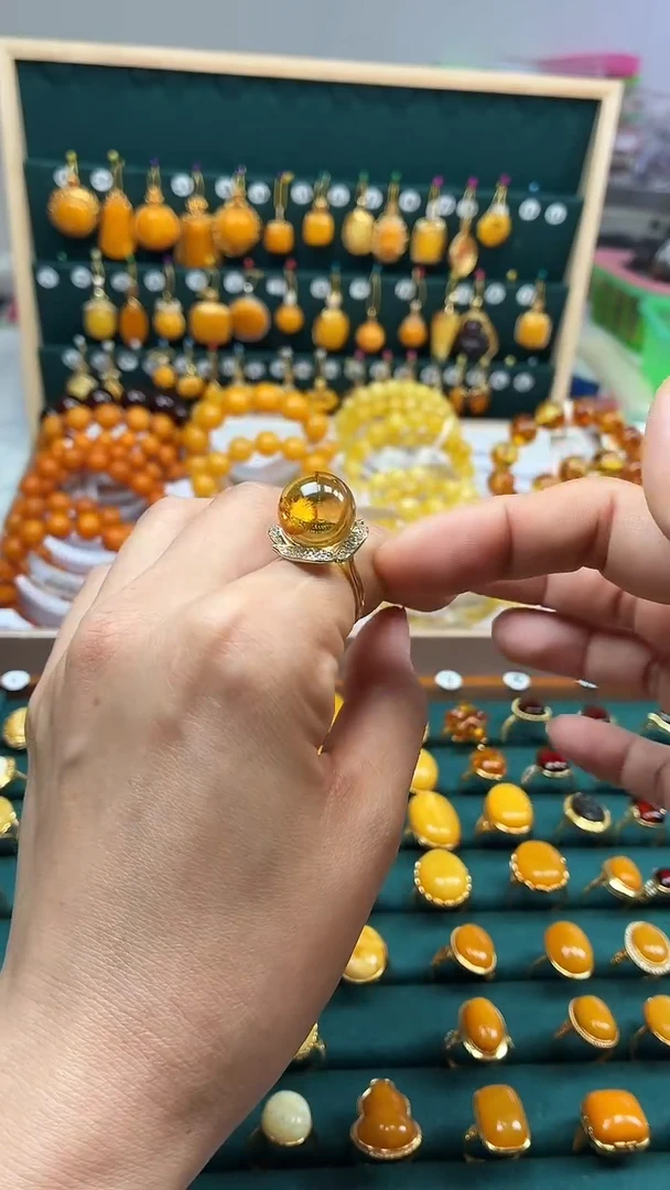 银S925镶嵌琥珀戒指花珀戒指