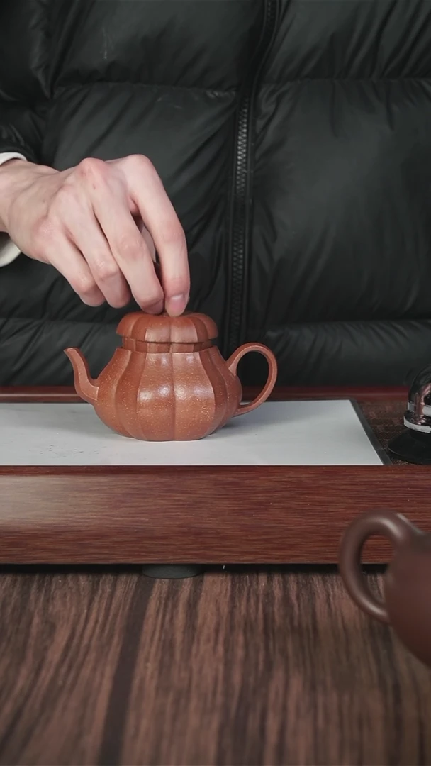 【闪购商品】紫砂茶壶降坡梨。。。。。