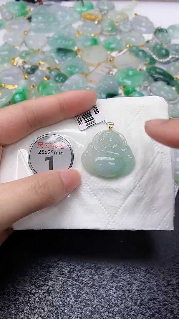颈饰18K金镶嵌翡翠 天然缅甸A货百元以上9元证书费自理