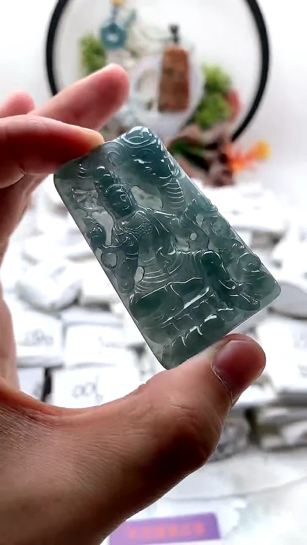 颈饰未镶嵌翡翠普贤