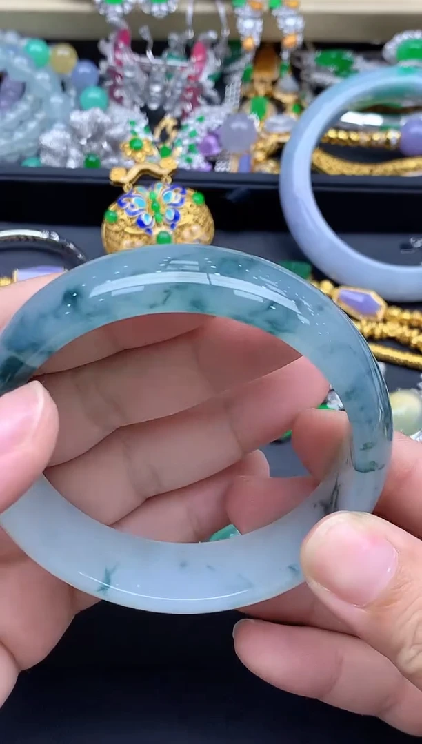 未镶嵌手镯翡翠760-春日珠宝