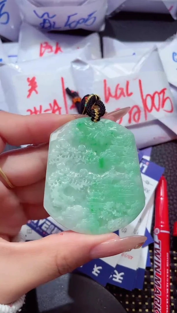 颈饰未镶嵌翡翠55