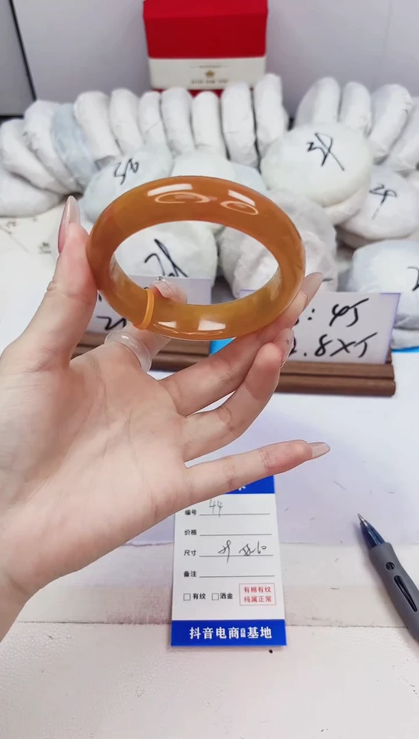 石英质玉手镯未镶嵌44-财气镯-圈口59