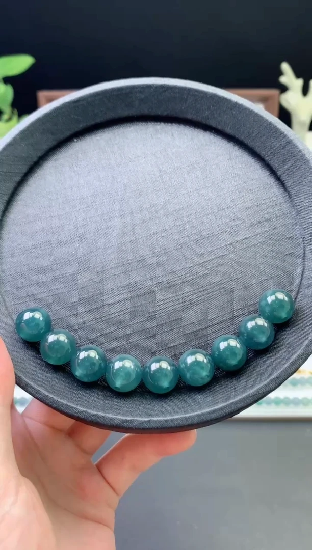 翡翠未镶嵌颈饰小****3卡12左右珠子多样性自选其一