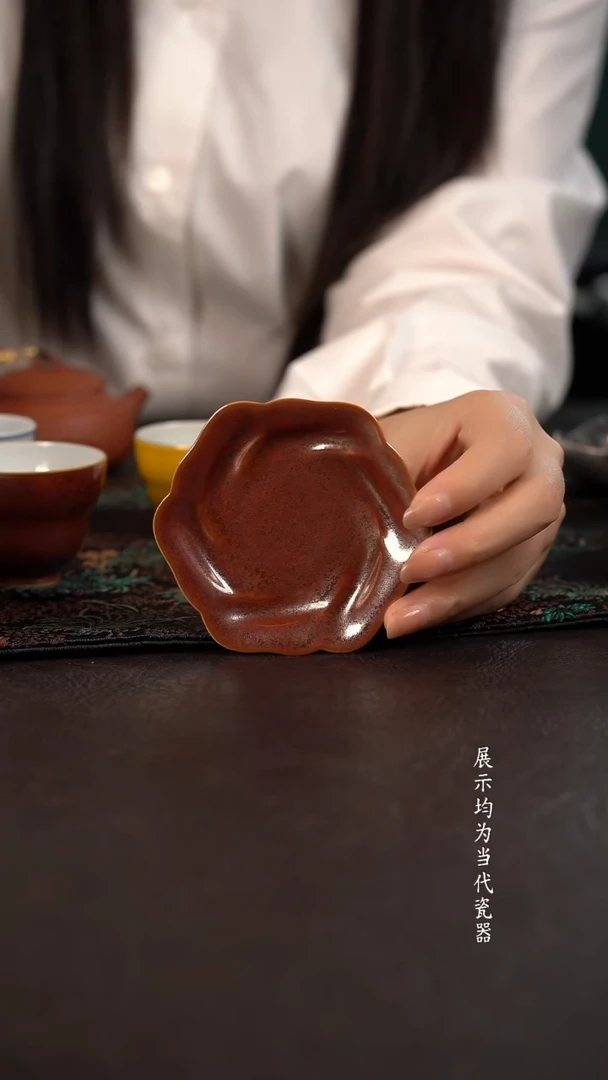 聚澜堂红金花釉花朵杯垫