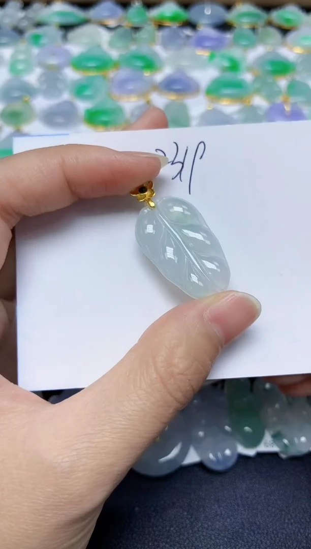 翡翠未镶嵌颈饰 天然缅甸翡翠A货