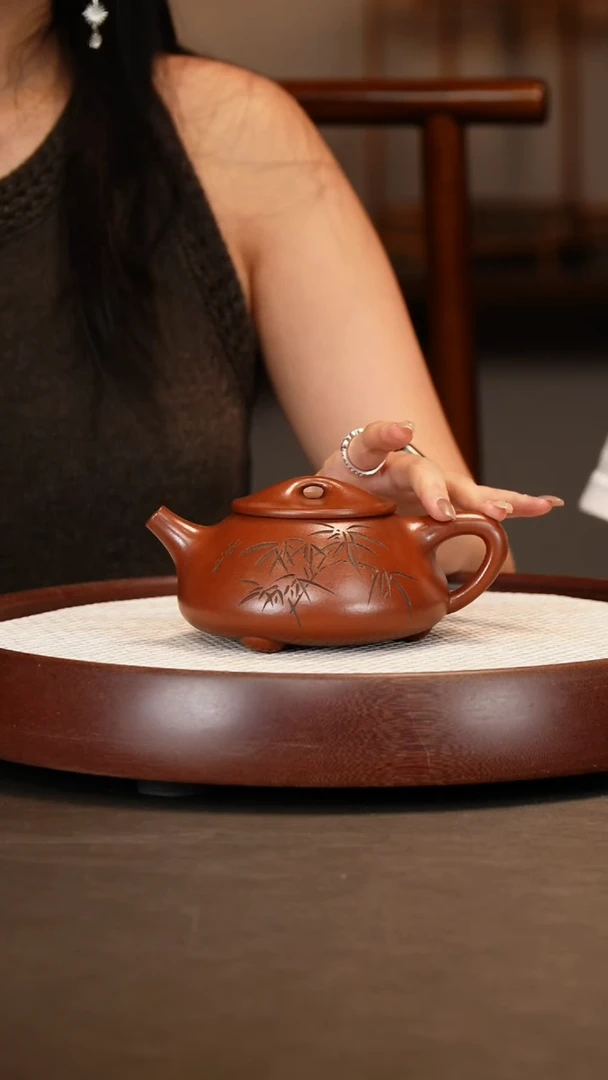 茶壶紫砂【冯秀英】景舟石瓢 420c+谈老墨宝+邮票