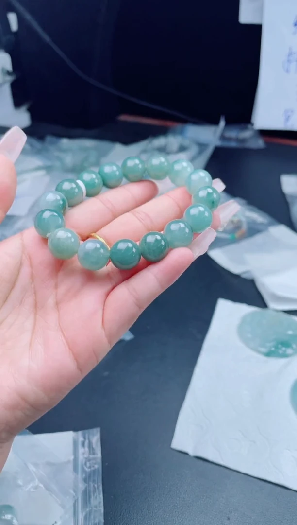 未镶嵌定制翡翠珠串