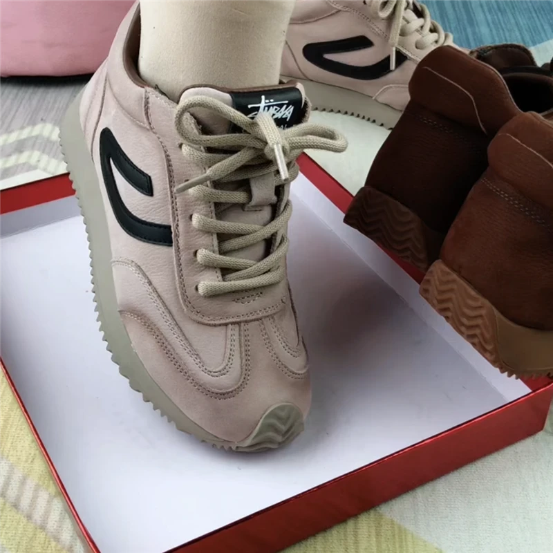 短靴女真皮圆头靴子女休闲棉鞋女冬加绒轻便防滑软皮软底马丁靴女