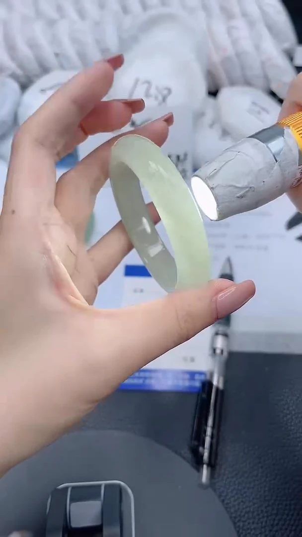 石英质玉手镯未镶嵌214-53