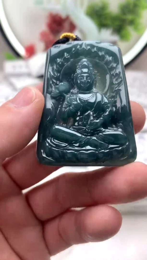 【闪购商品】翡翠颈饰未镶嵌观音【品质一般介意慎拍】