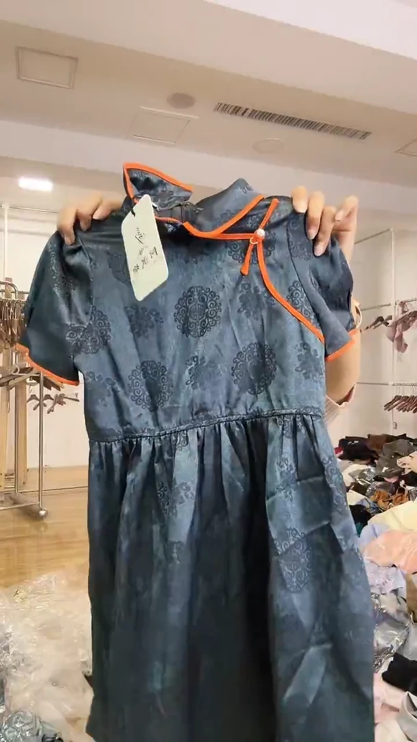 儿童       连衣裙      140码