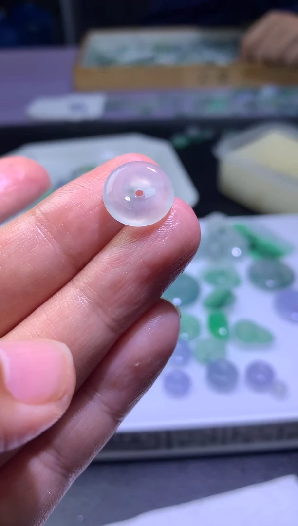未镶嵌定制翡翠毛货